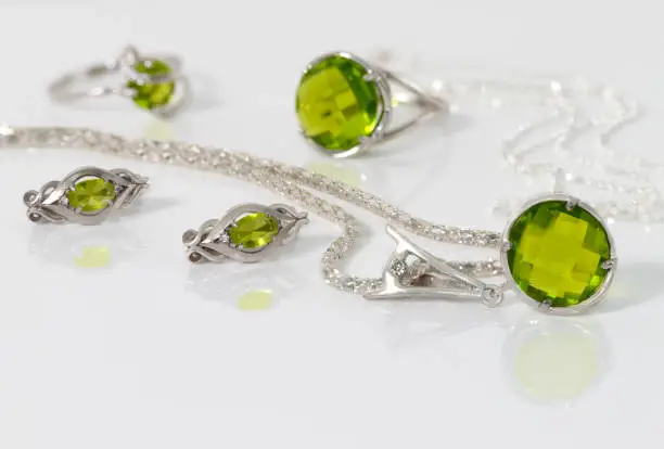 Peridot jewelry